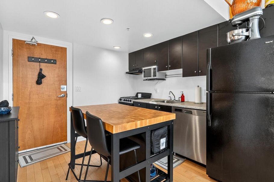 804 933 Seymour Street Vancouver, BC - 3