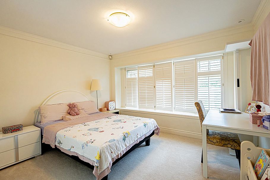 6879 Arbutus Street Vancouver, BC - 30