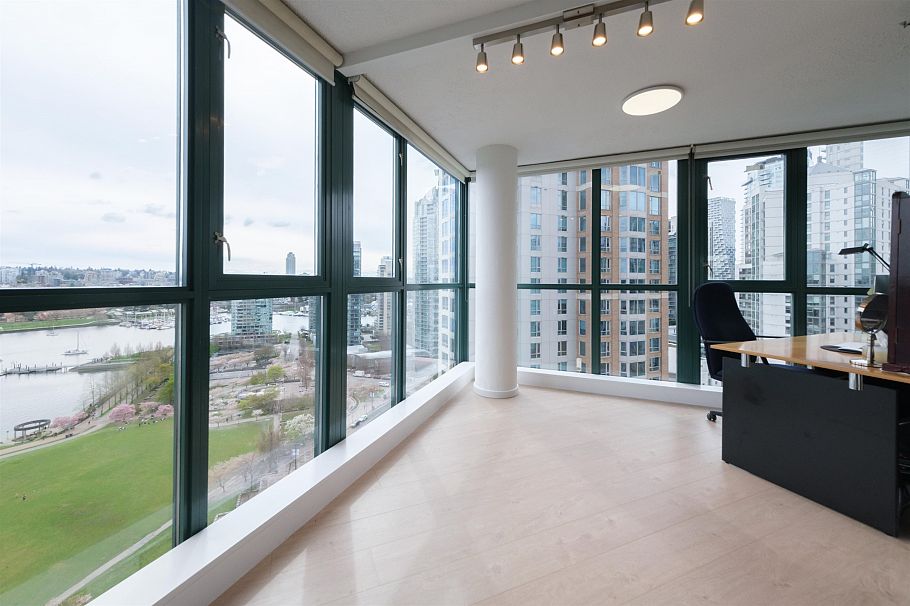 2202 289 Drake Street Vancouver, BC - 10