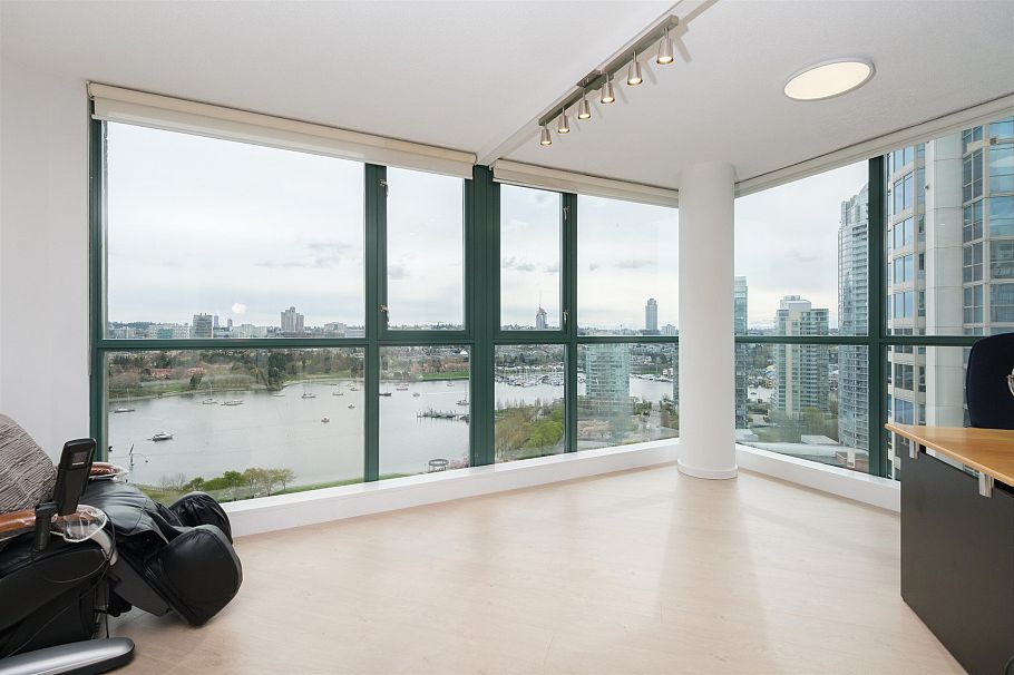 2202 289 Drake Street Vancouver, BC - 9