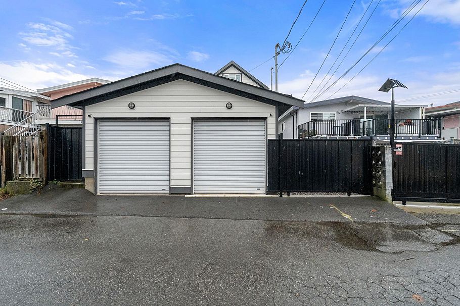 6751 Knight Street Vancouver, BC - 37
