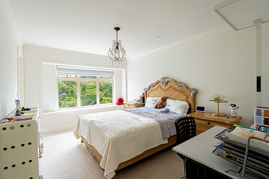 6879 Arbutus Street Vancouver, BC - 24