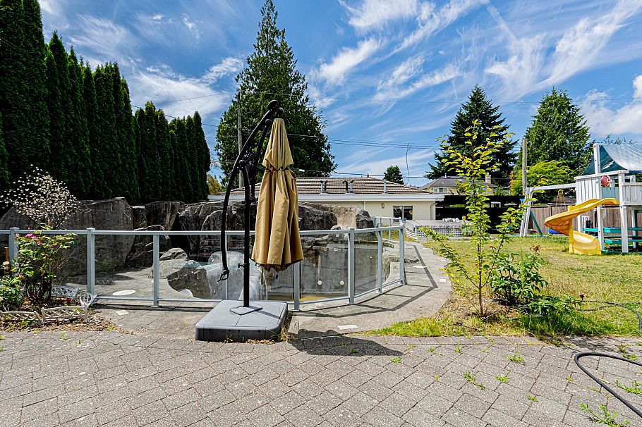 6879 Arbutus Street Vancouver, BC - 33