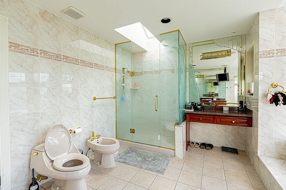 6879 Arbutus Street Vancouver, BC - 23