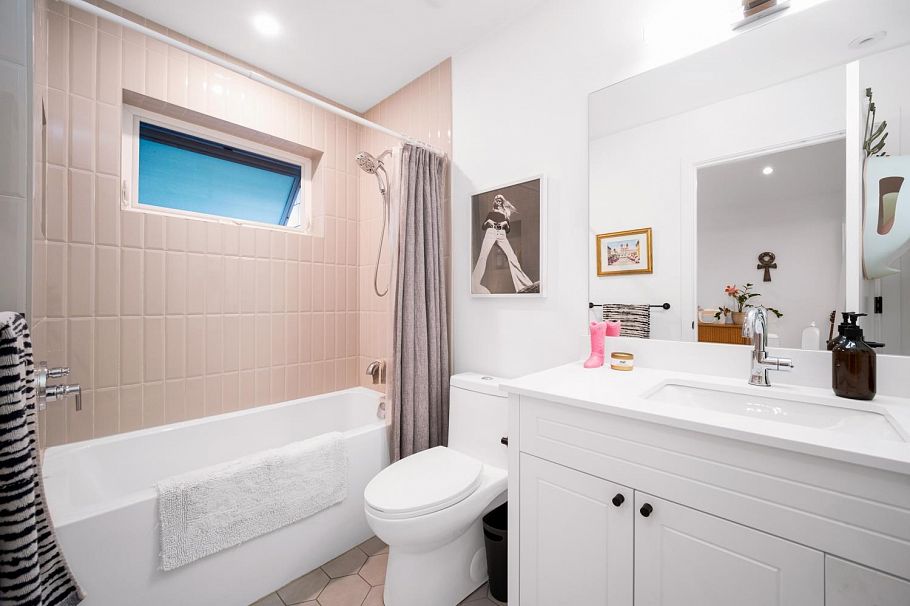 3530 W 43rd Avenue Vancouver, BC - 25