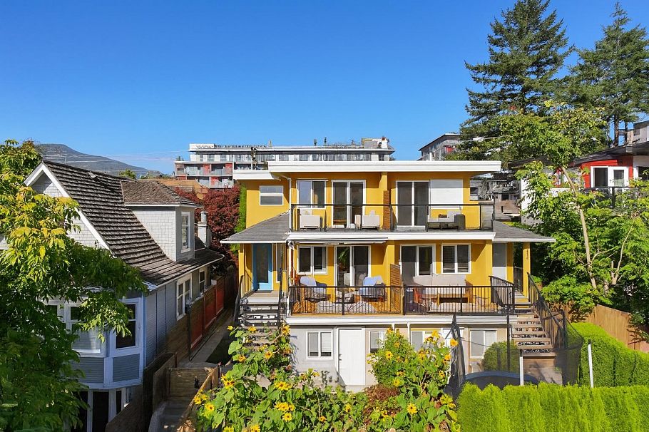 412 E 2nd Street North Vancouver, BC - 26