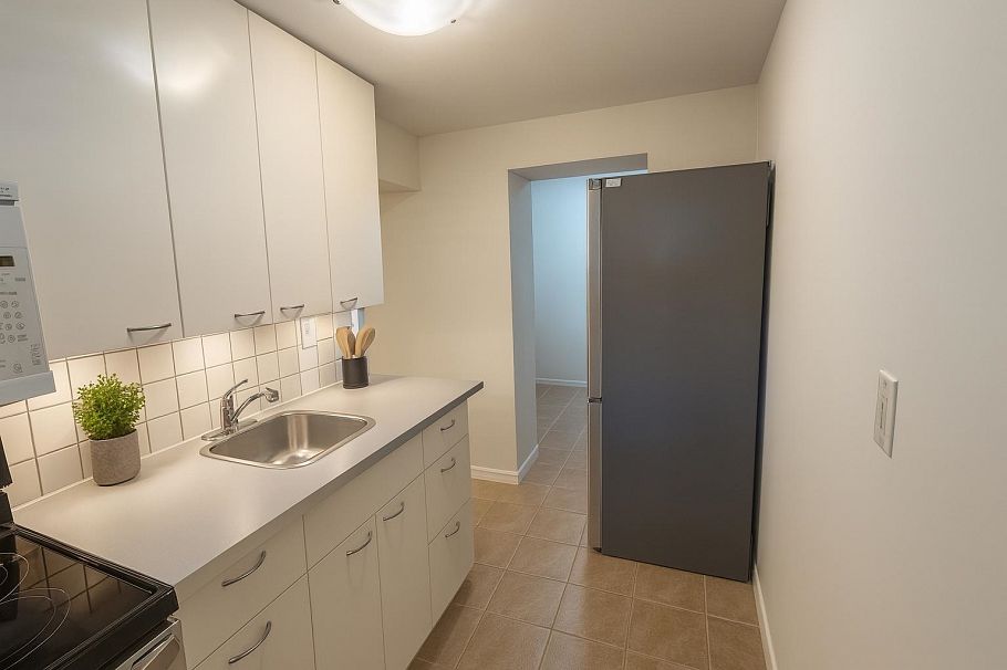 412 E 2nd Street North Vancouver, BC - 28