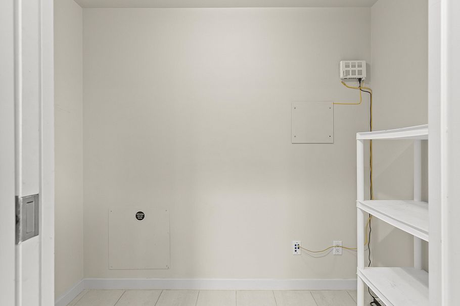 3805 1033 Marinaside Crescent Vancouver, BC - 12