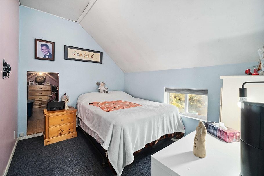 1649 Grant Street Vancouver, BC - 16