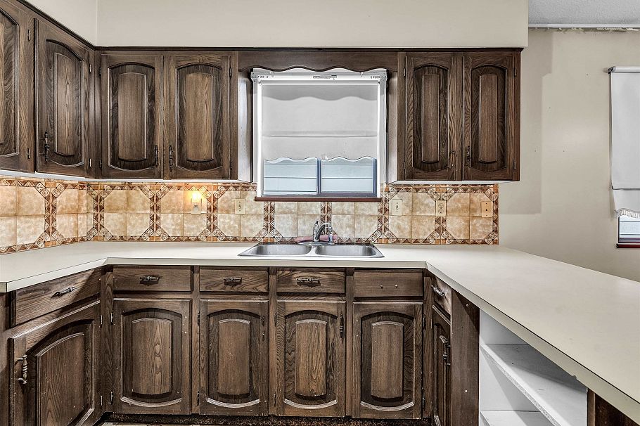 3112 E 1st Avenue Vancouver, BC - 12