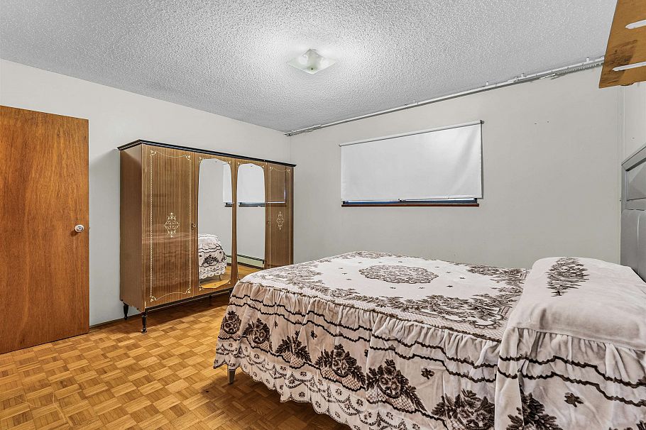 3112 E 1st Avenue Vancouver, BC - 16