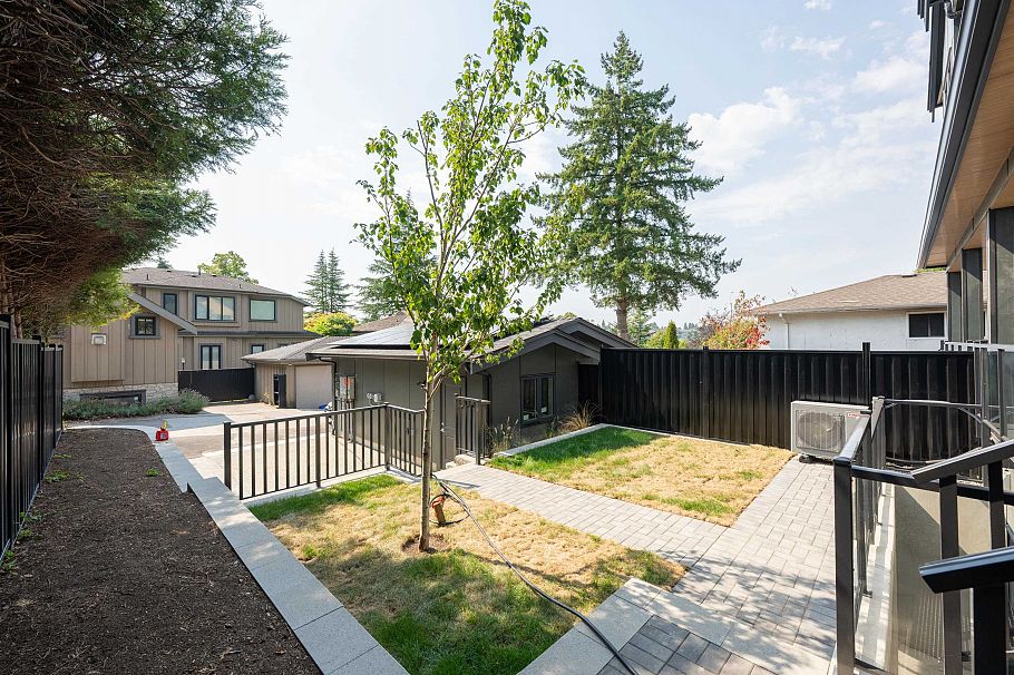 2020 Nanton Avenue Vancouver, BC - 24