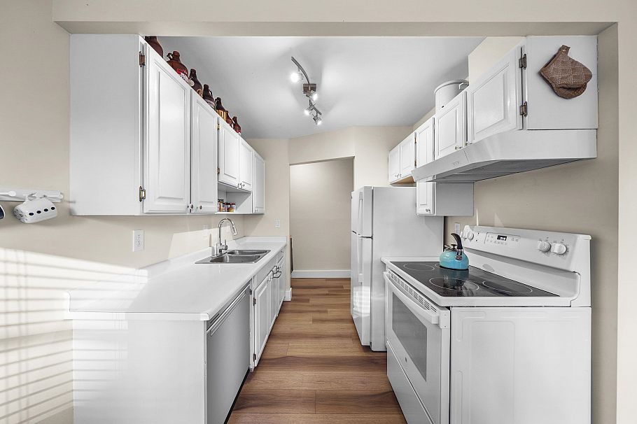 101 2935 Spruce Street Vancouver, BC - 13