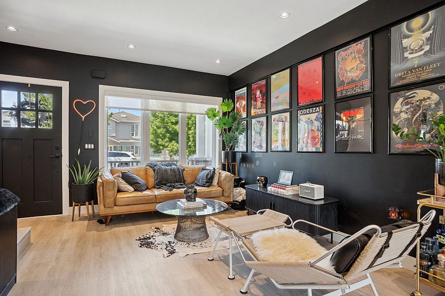 5018 Nanaimo Street Vancouver, BC - 2