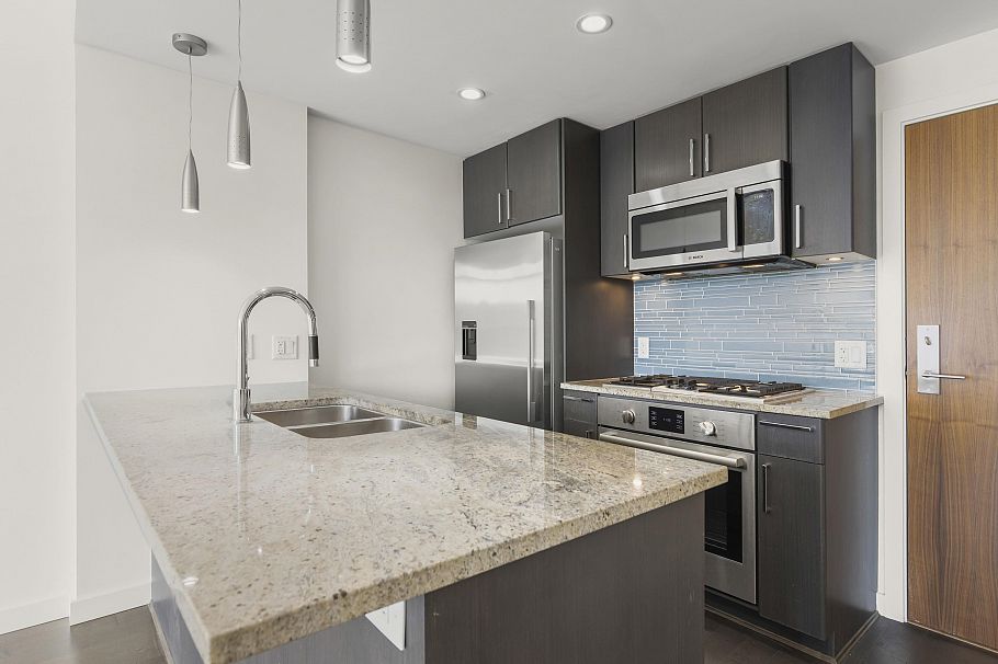 608 38 W 1st Avenue Vancouver, BC - 15