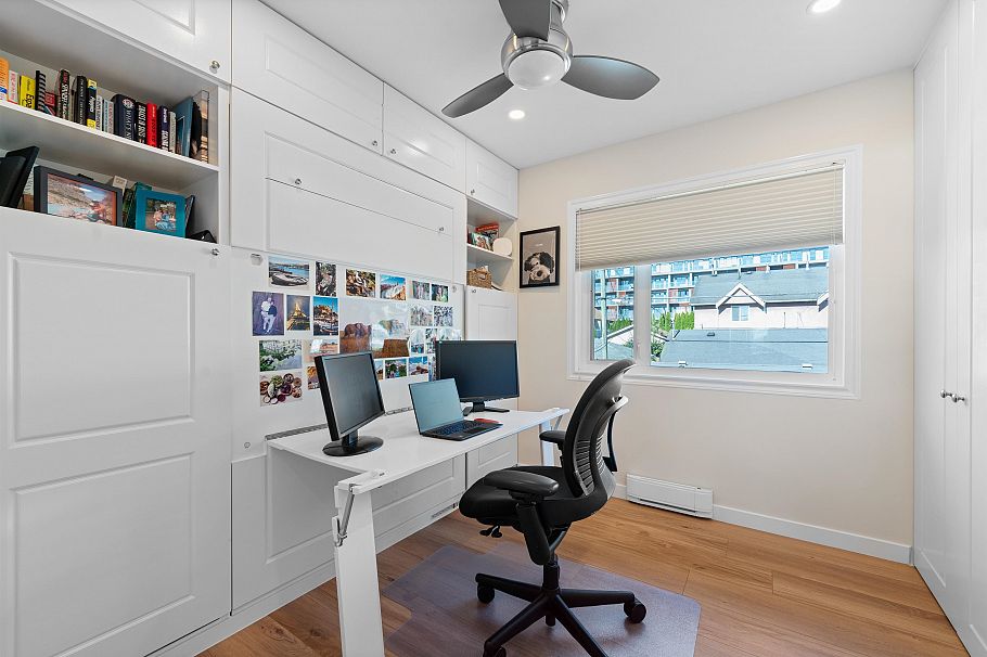 412 E 2nd Street North Vancouver, BC - 20