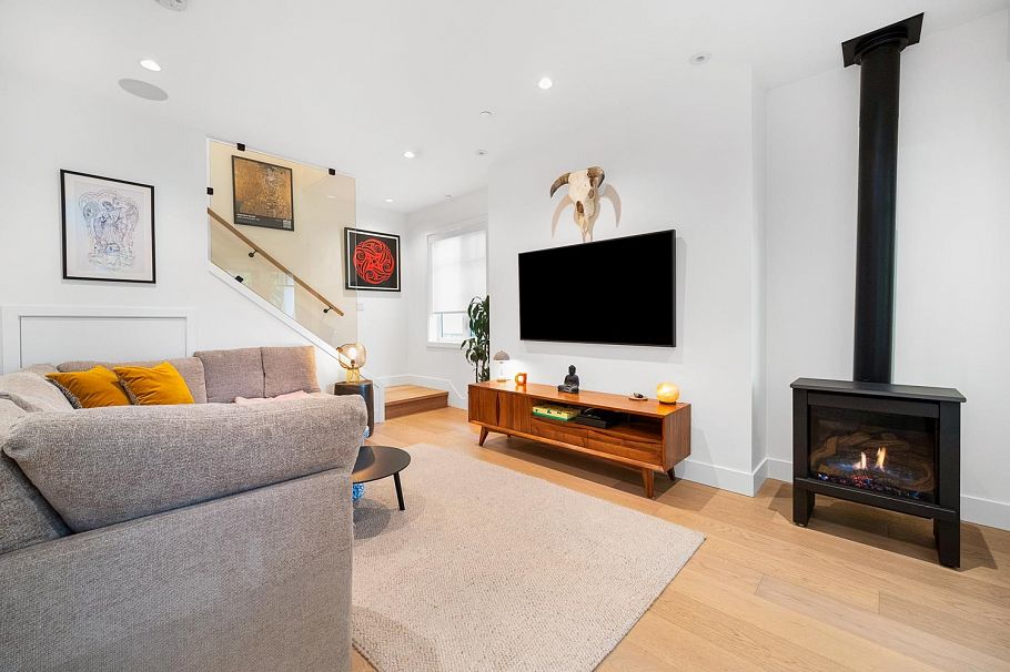 3530 W 43rd Avenue Vancouver, BC - 6