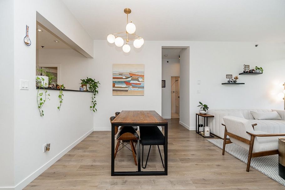 408 503 W 16th Avenue Vancouver, BC - 5