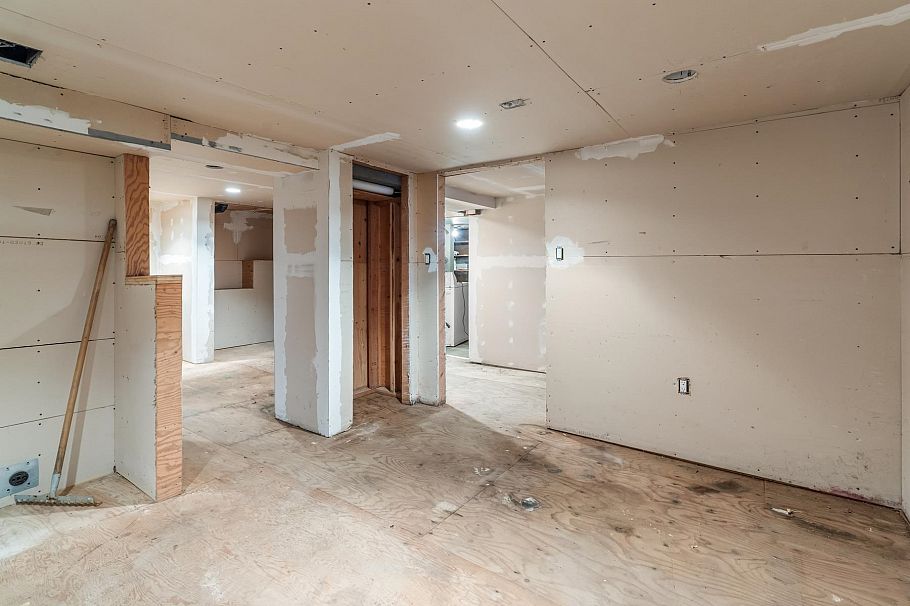 1149 Lily Street Vancouver, BC - 14