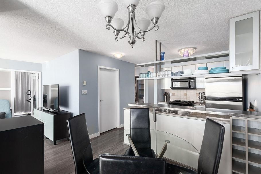 2706 1438 Richards Street Vancouver, BC - 4