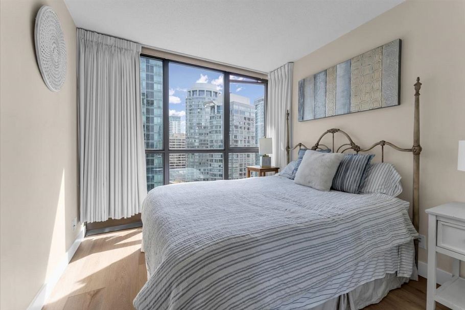 2011 1331 Alberni Street Vancouver, BC - 19