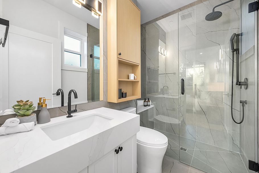 1 4855 Dumfries Street Vancouver, BC - 20