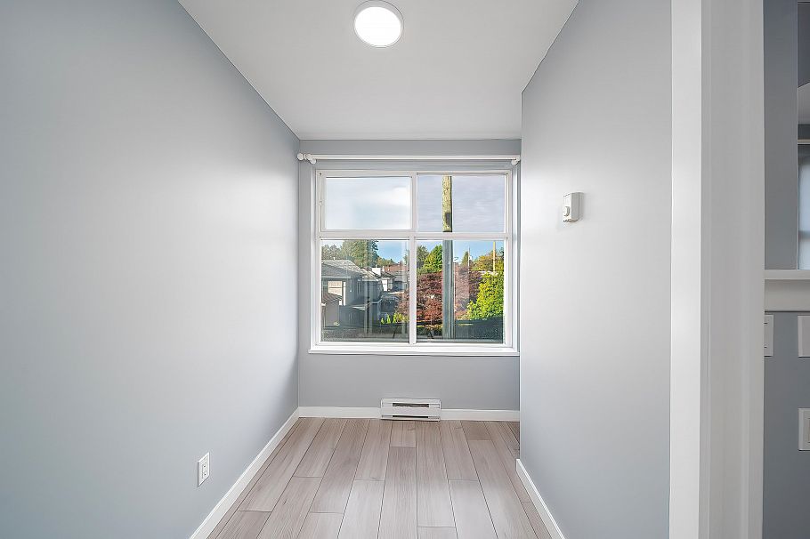 312 1503 West 65th Avenue Vancouver, BC - 9