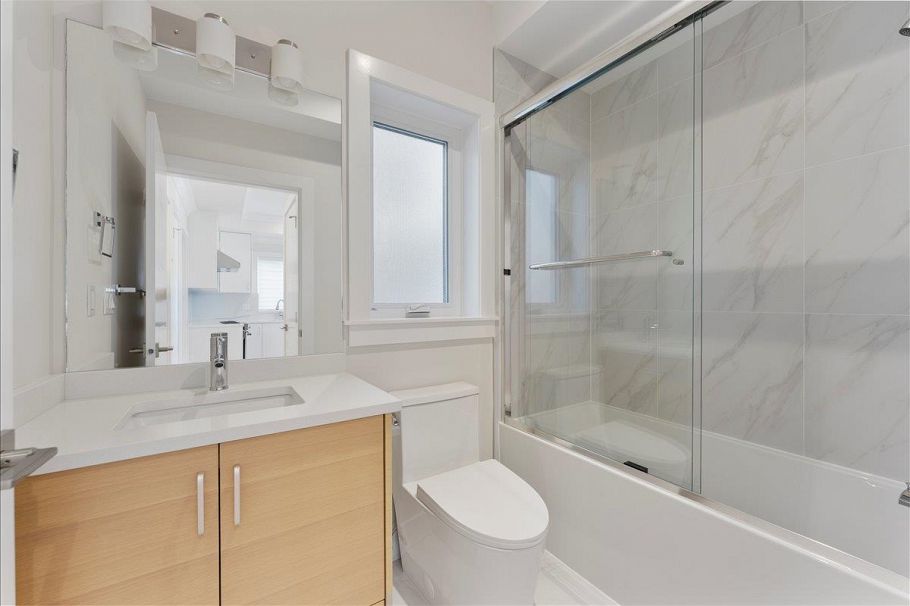 4856 Slocan Street Vancouver, BC - 23