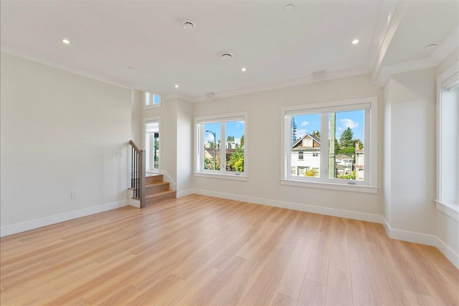 4856 Slocan Street Vancouver, BC - 13