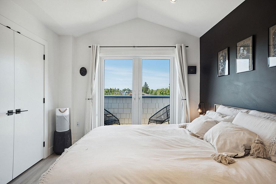 5018 Nanaimo Street Vancouver, BC - 16