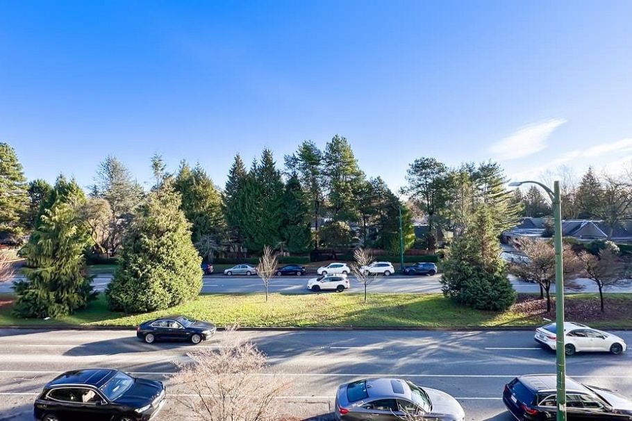 302 6733 Cambie Street Vancouver, BC - 22