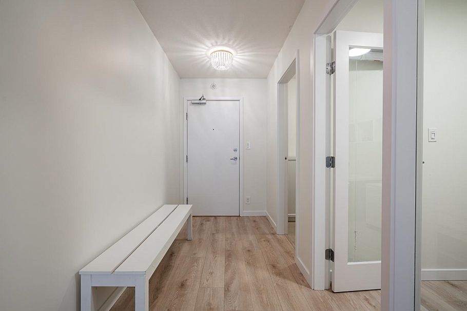 1907 788 Hamilton Street Vancouver, BC - 2