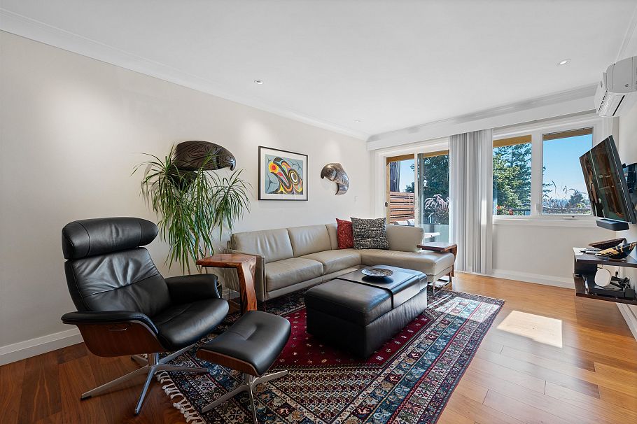 412 E 2nd Street North Vancouver, BC - 9