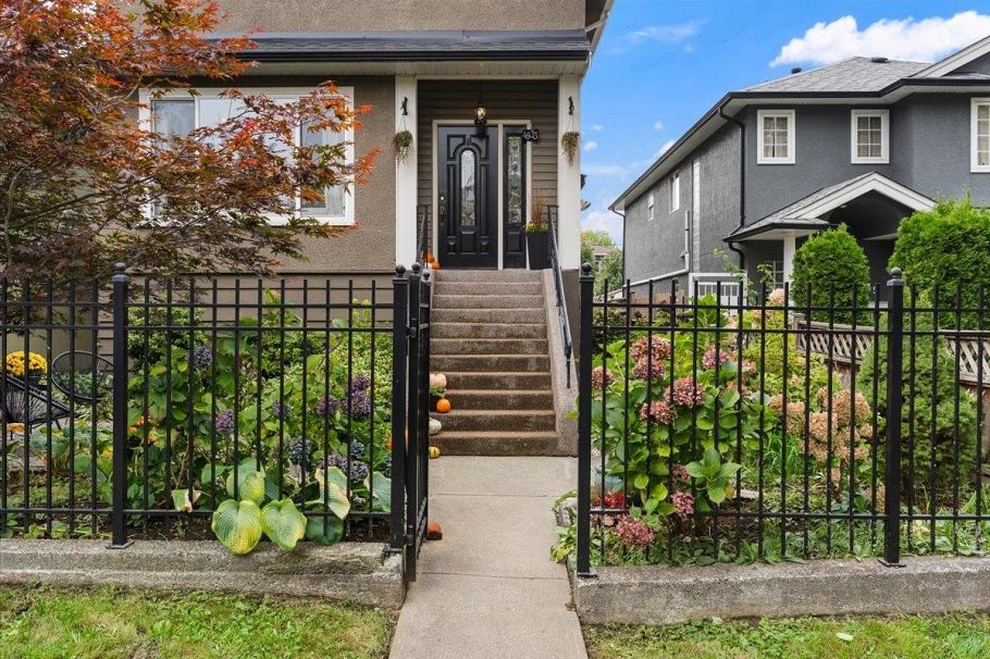 4833 Lanark Street Vancouver, BC - 3
