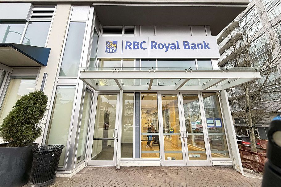 2149 E 32nd Avenue Vancouver, BC - 29