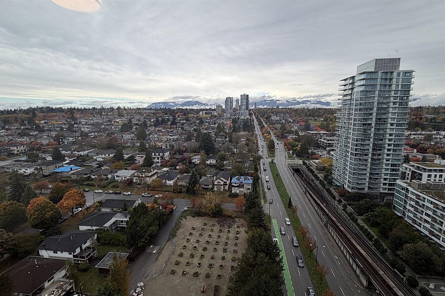 1905 8189 Cambie Street Vancouver, BC - 2