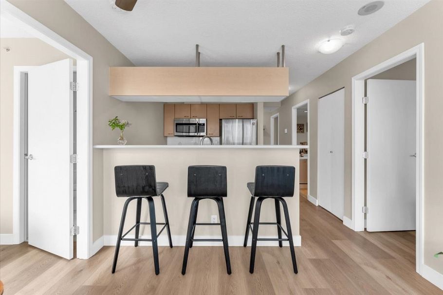 2011 1331 Alberni Street Vancouver, BC - 13