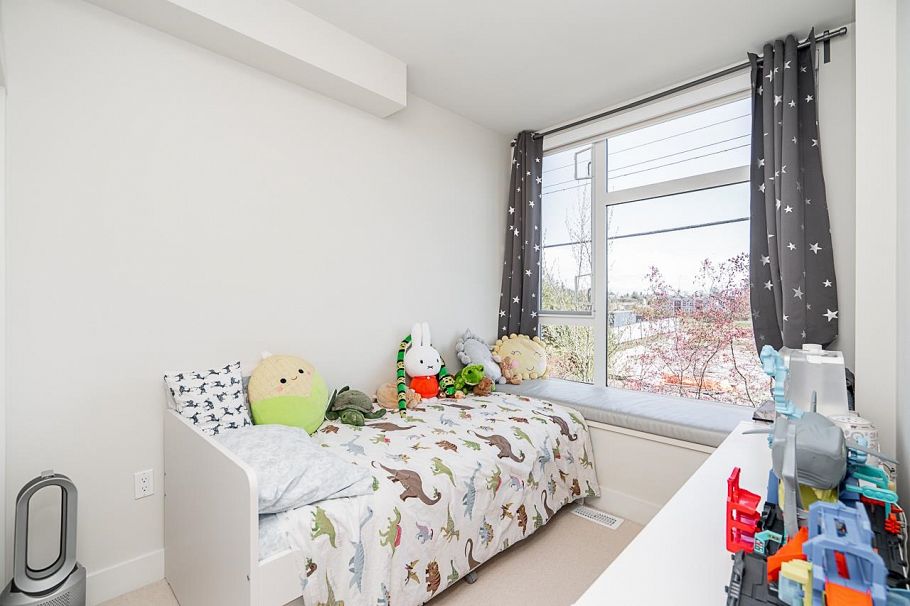 5518 Oak Street Vancouver, BC - 13