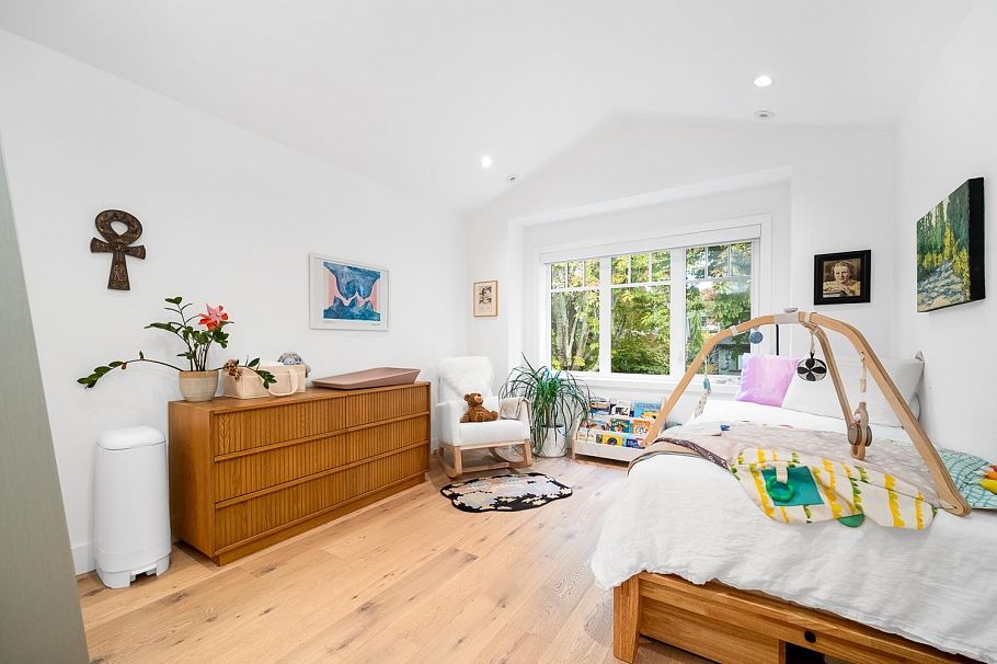 3530 W 43rd Avenue Vancouver, BC - 18