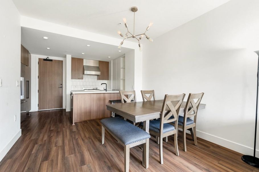 205 6933 Cambie Street Vancouver, BC - 6