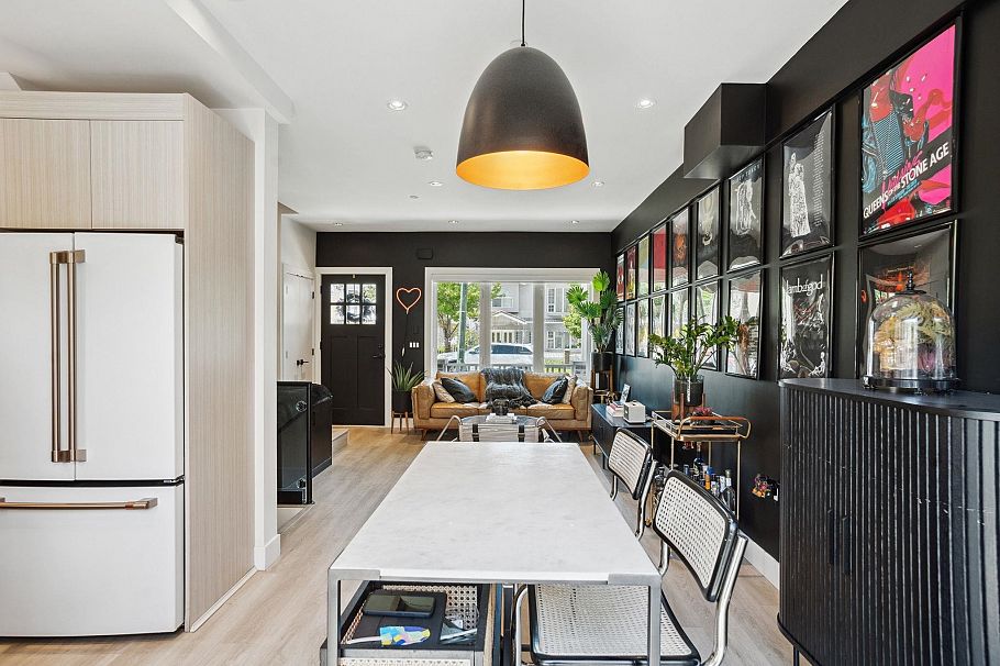 5018 Nanaimo Street Vancouver, BC - 5