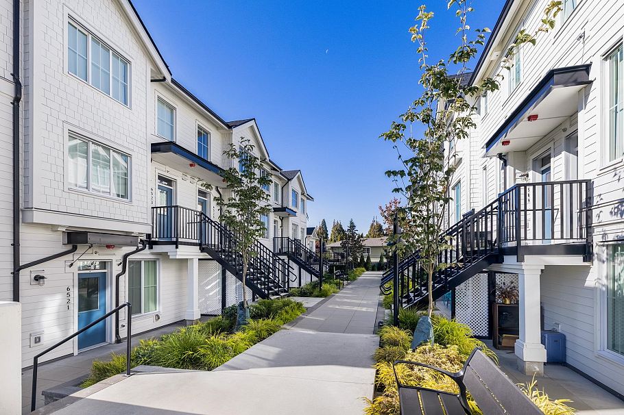 6525 Fremlin Street Vancouver, BC - 21