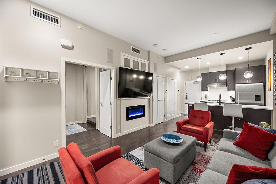 66 W 1st Avenue Vancouver, BC - 9