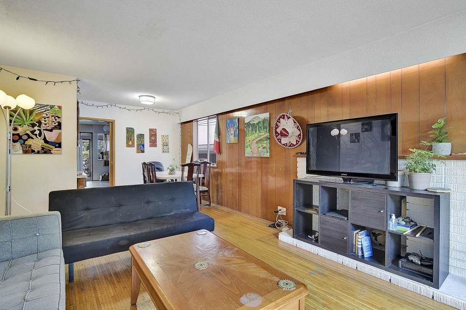 2149 E 32nd Avenue Vancouver, BC - 4