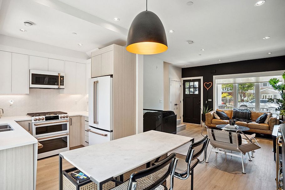 5018 Nanaimo Street Vancouver, BC - 12