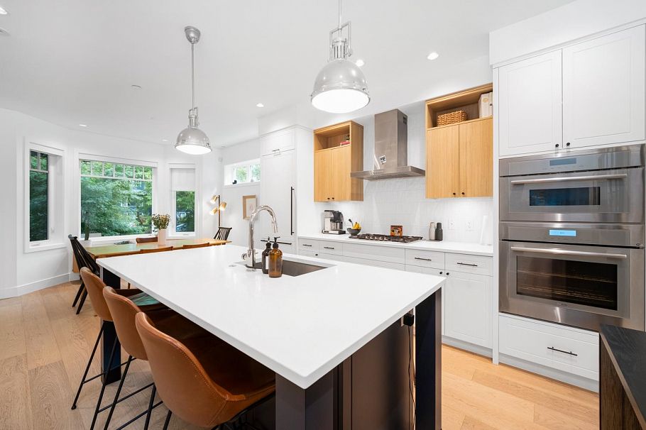 3530 W 43rd Avenue Vancouver, BC - 7