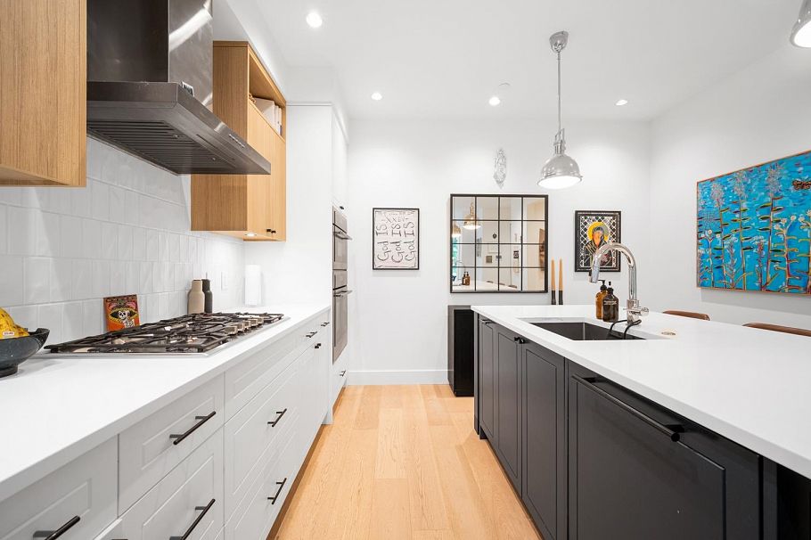 3530 W 43rd Avenue Vancouver, BC - 10