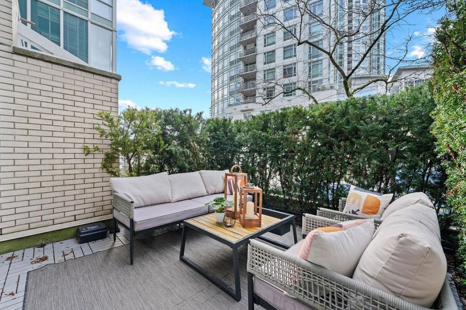 123 Aquarius Mews Vancouver, BC - 4