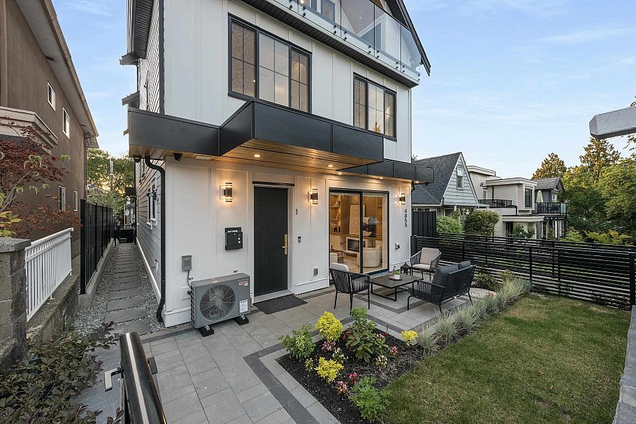 1 4855 Dumfries Street Vancouver, BC - 24