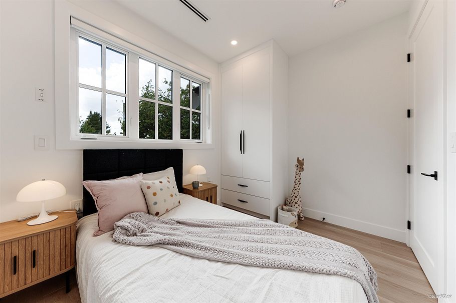 1 3121 E 46th Avenue Vancouver, BC - 20